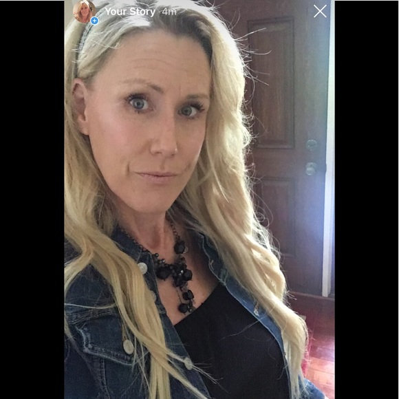 Meet your posher-πππππ - Picture 5 of 7